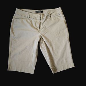 New York & Company Khaki Tan Bermuda Shorts Size 8